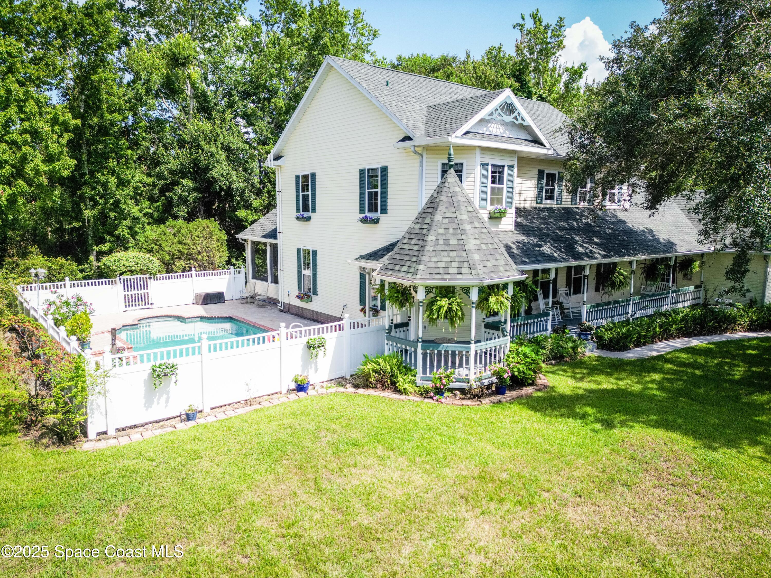3869 Rambling Acres Drive