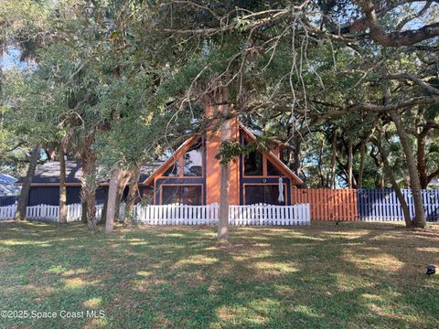 951 Pembroke Avenue NE Palm Bay FL 32907