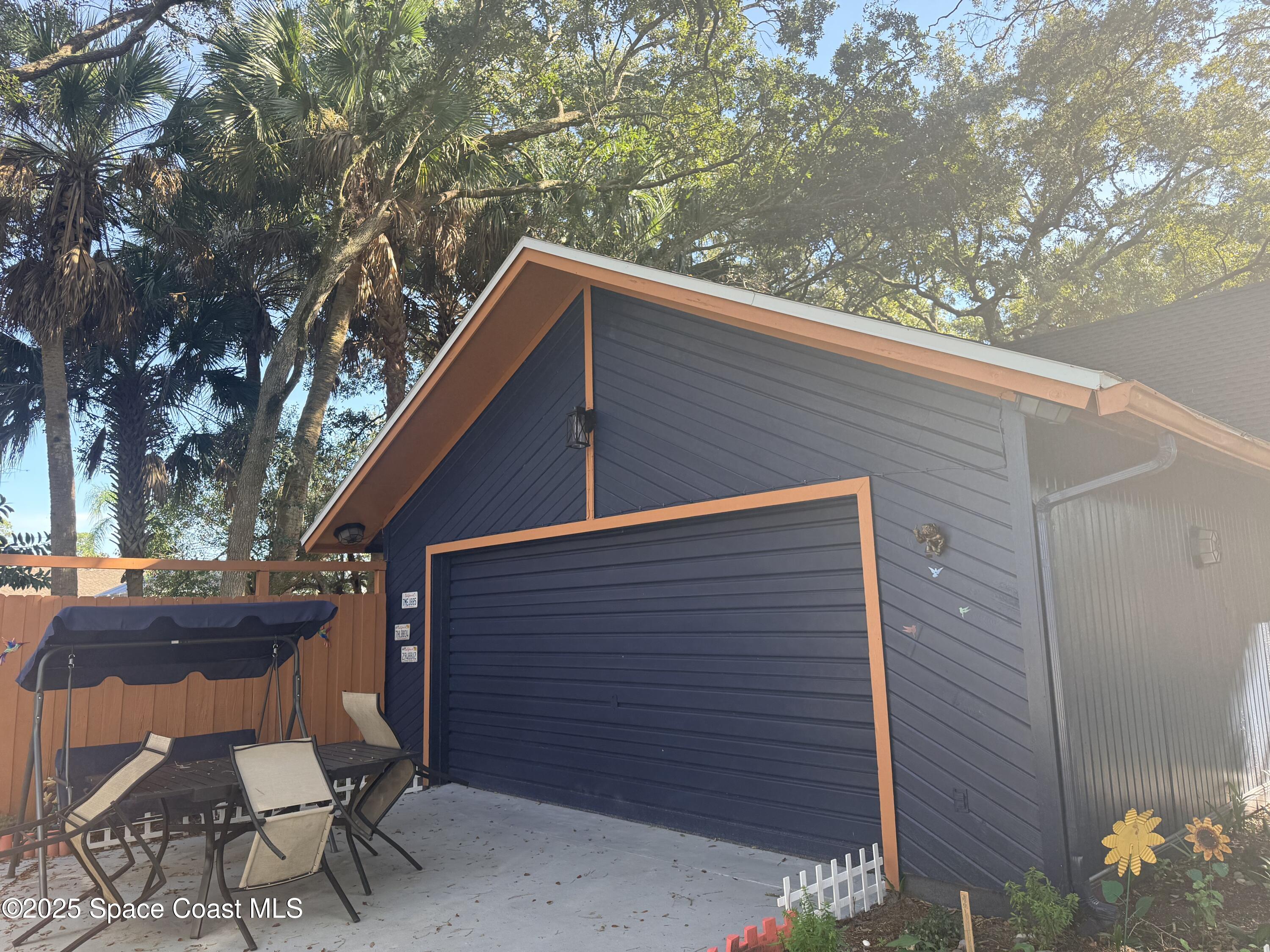 951 Pembroke Avenue NE