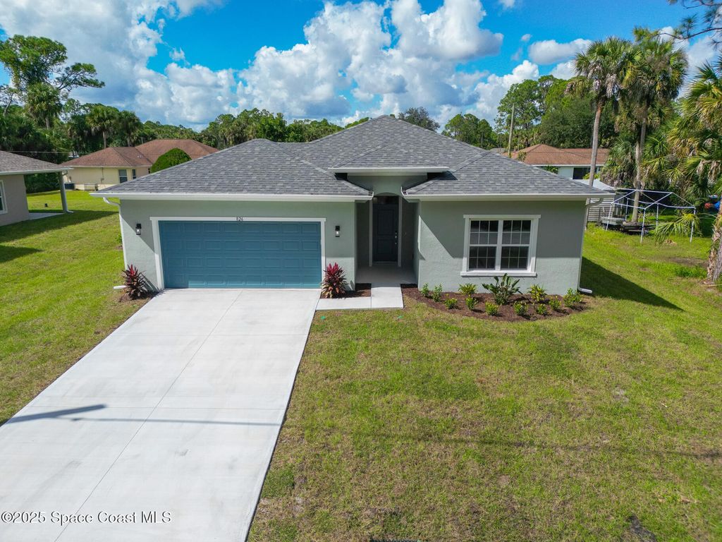 Photo of 826 Hartsdale Avenue SW, Palm Bay, FL 32908 (MLS # 1060275)