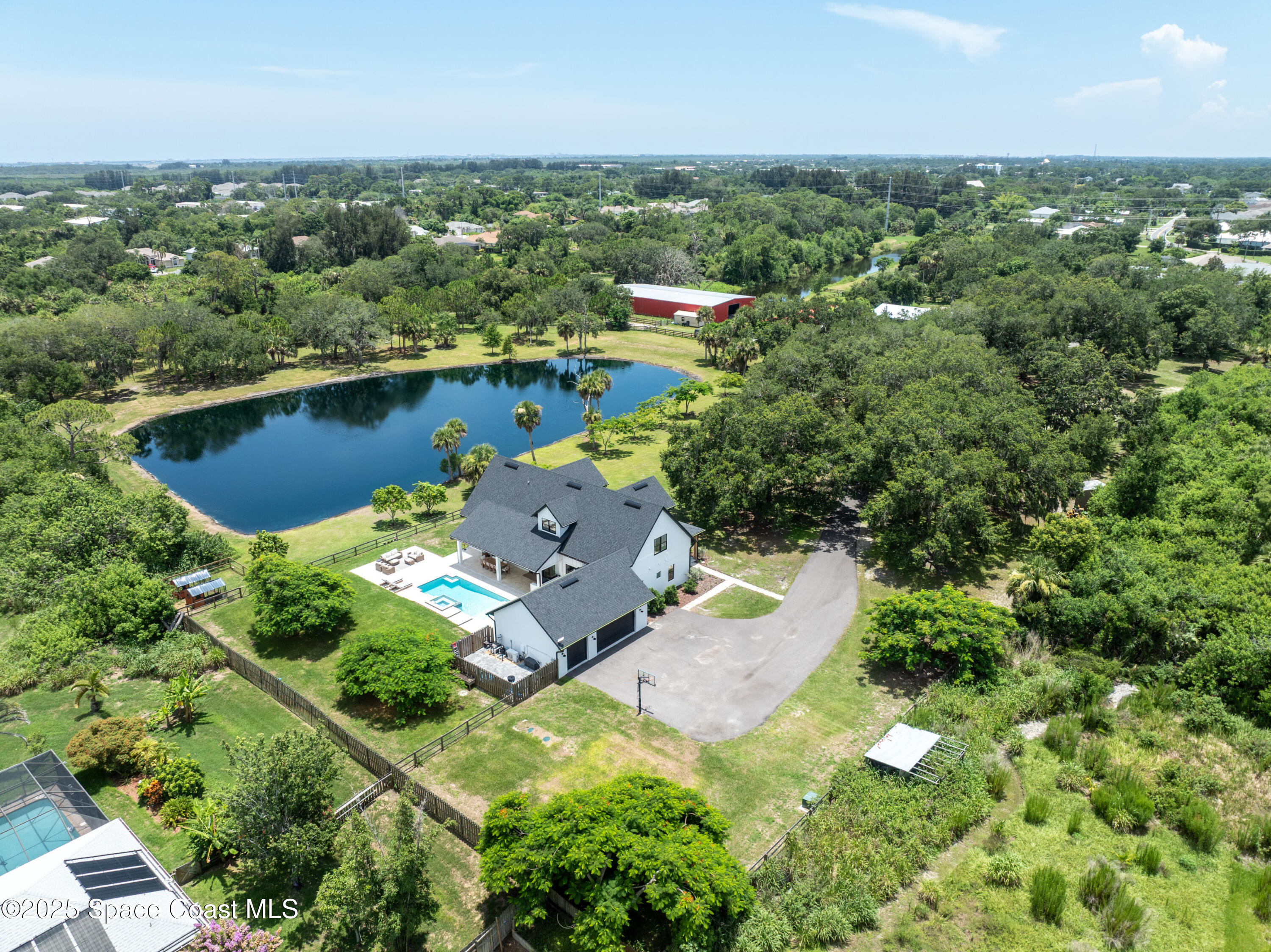 3334 N Tropical Trail