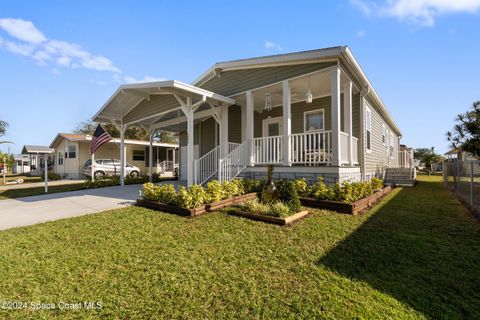 A home in Barefoot Bay