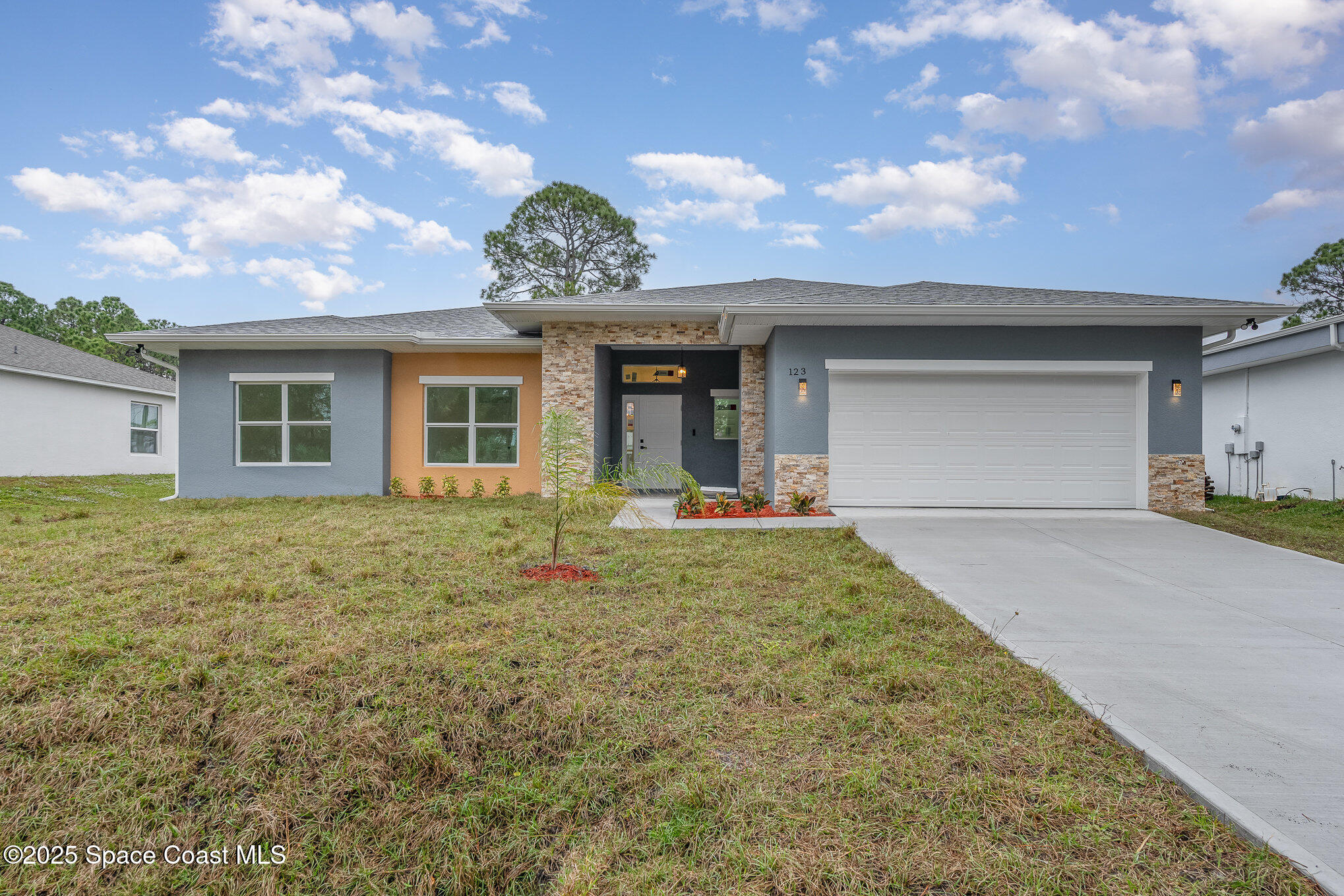 123 Garylind Street SW