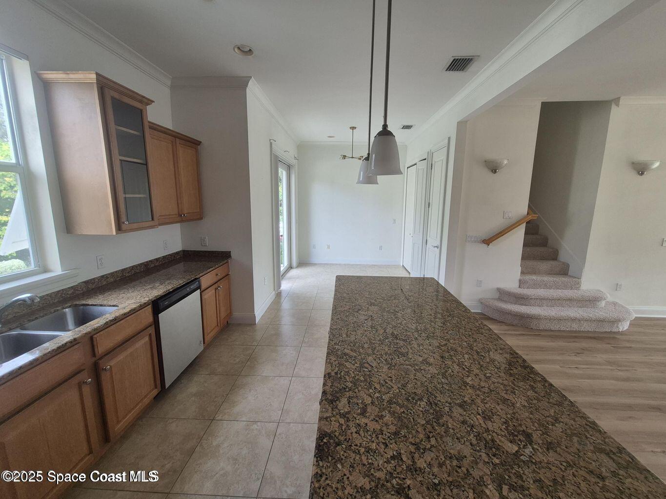 870 Vignoles Avenue NE 2