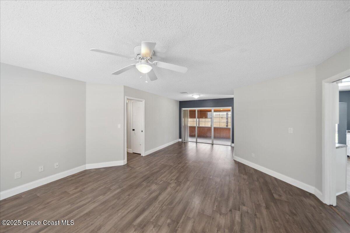 1871 Talloak Road