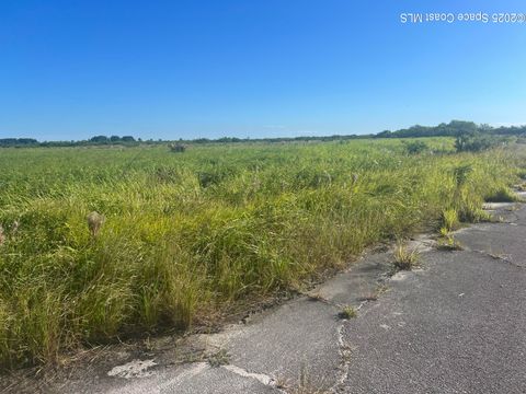 1054 Melzer Street SW Palm Bay FL 32908