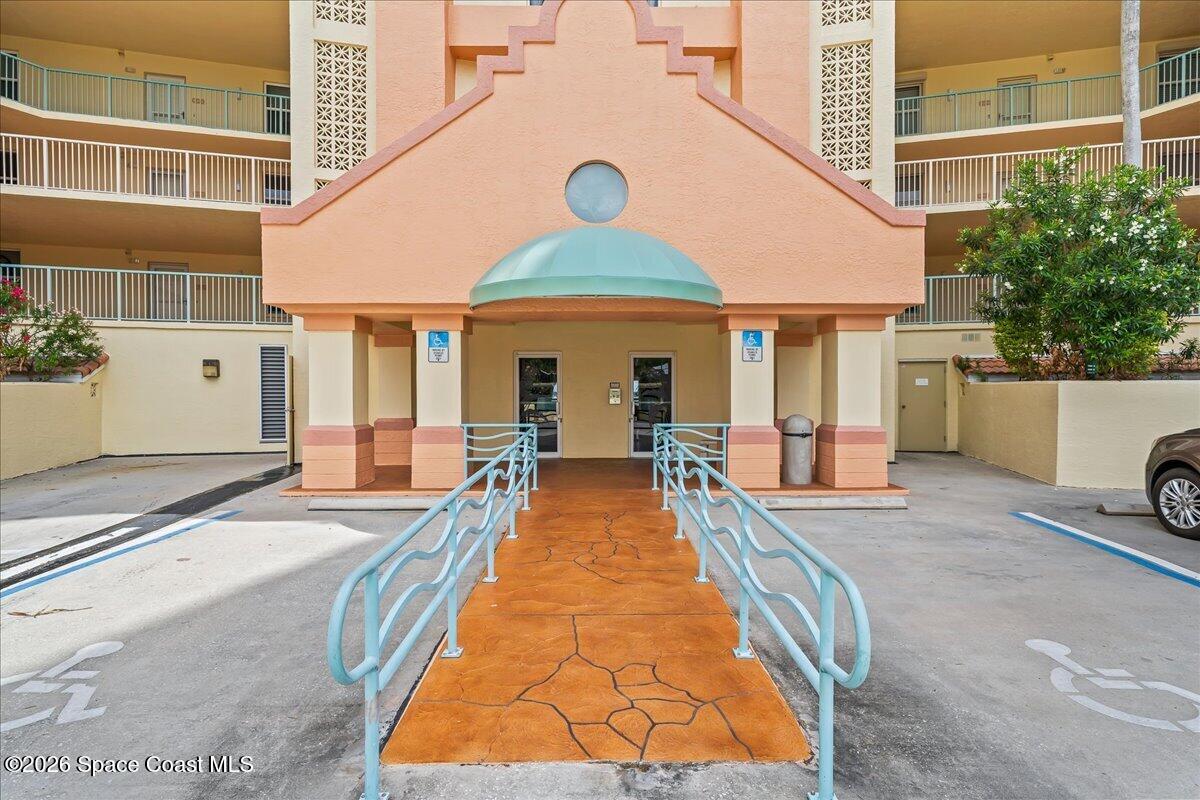 102 Riverside Drive 203