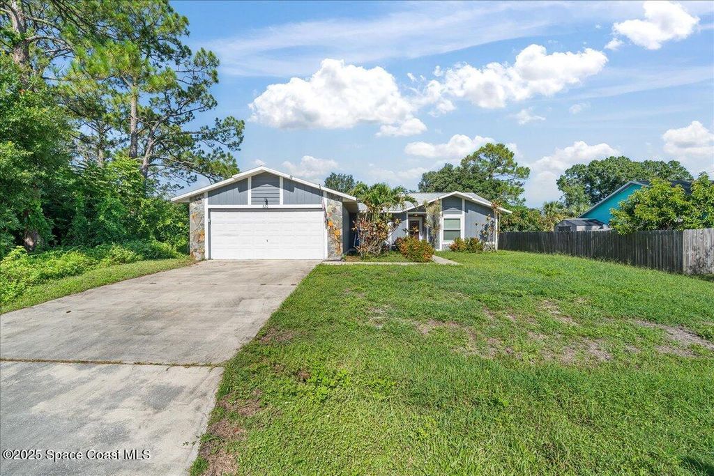 Photo of 820 Emden Avenue NW, Palm Bay, FL 32907 (MLS # 1059174)