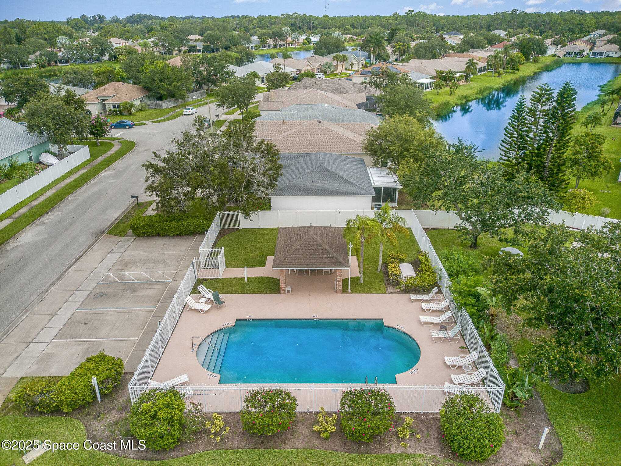 1229 White Oak Circle