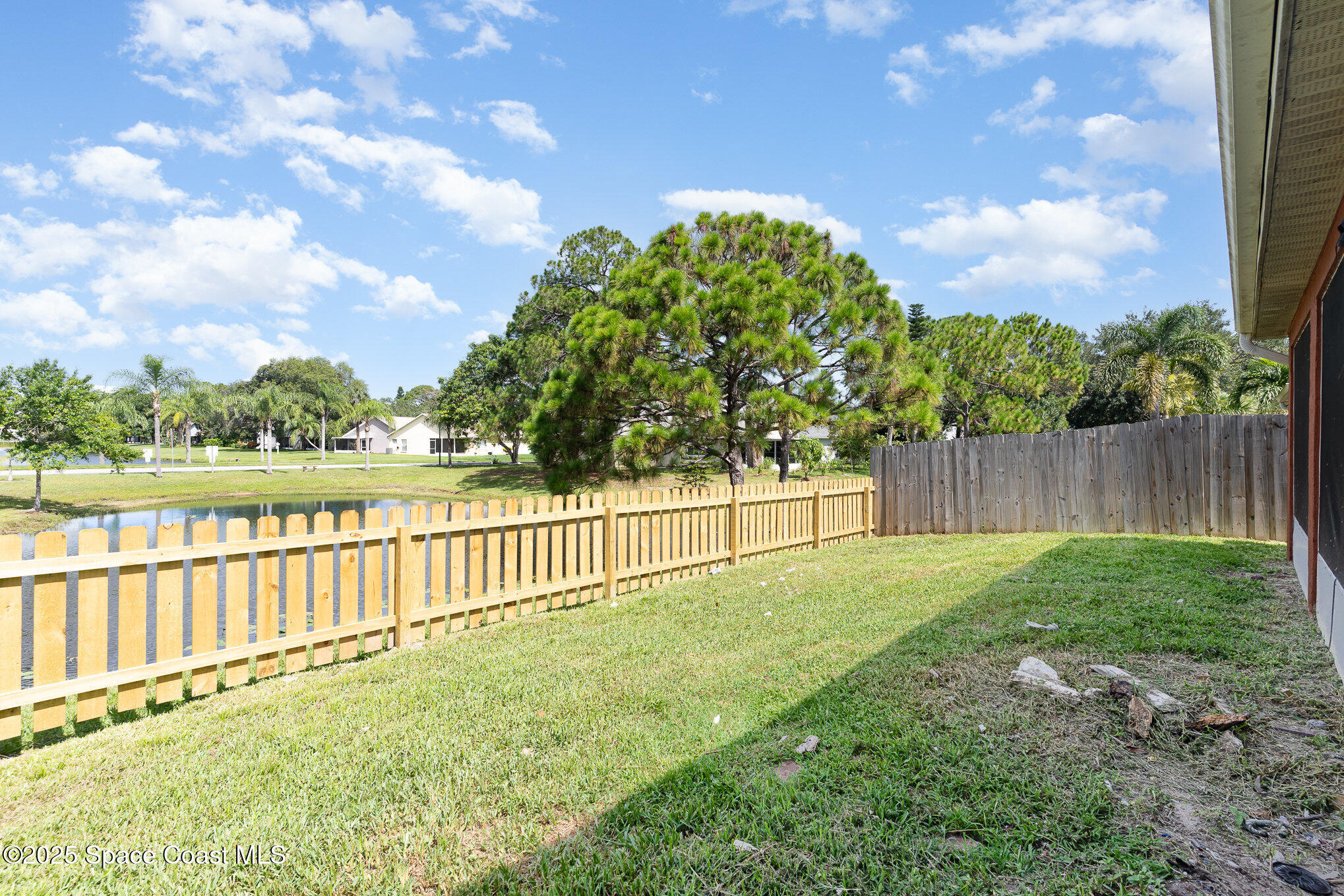 1229 White Oak Circle