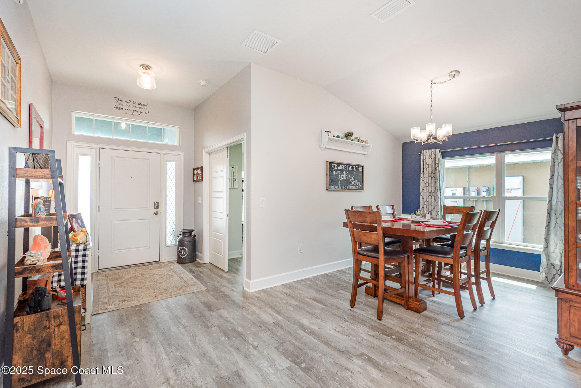 711 Tupelo Circle