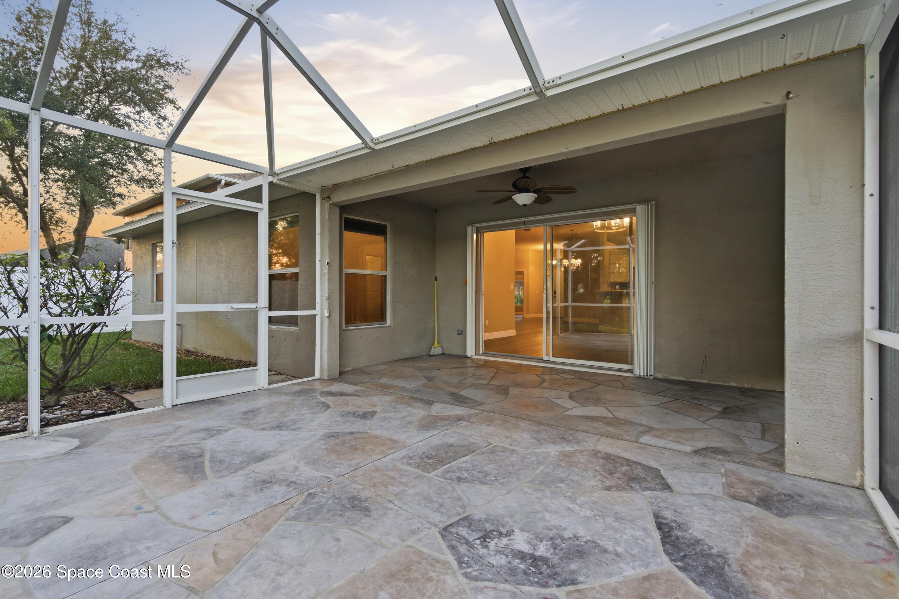 837 Tavernier Circle NE