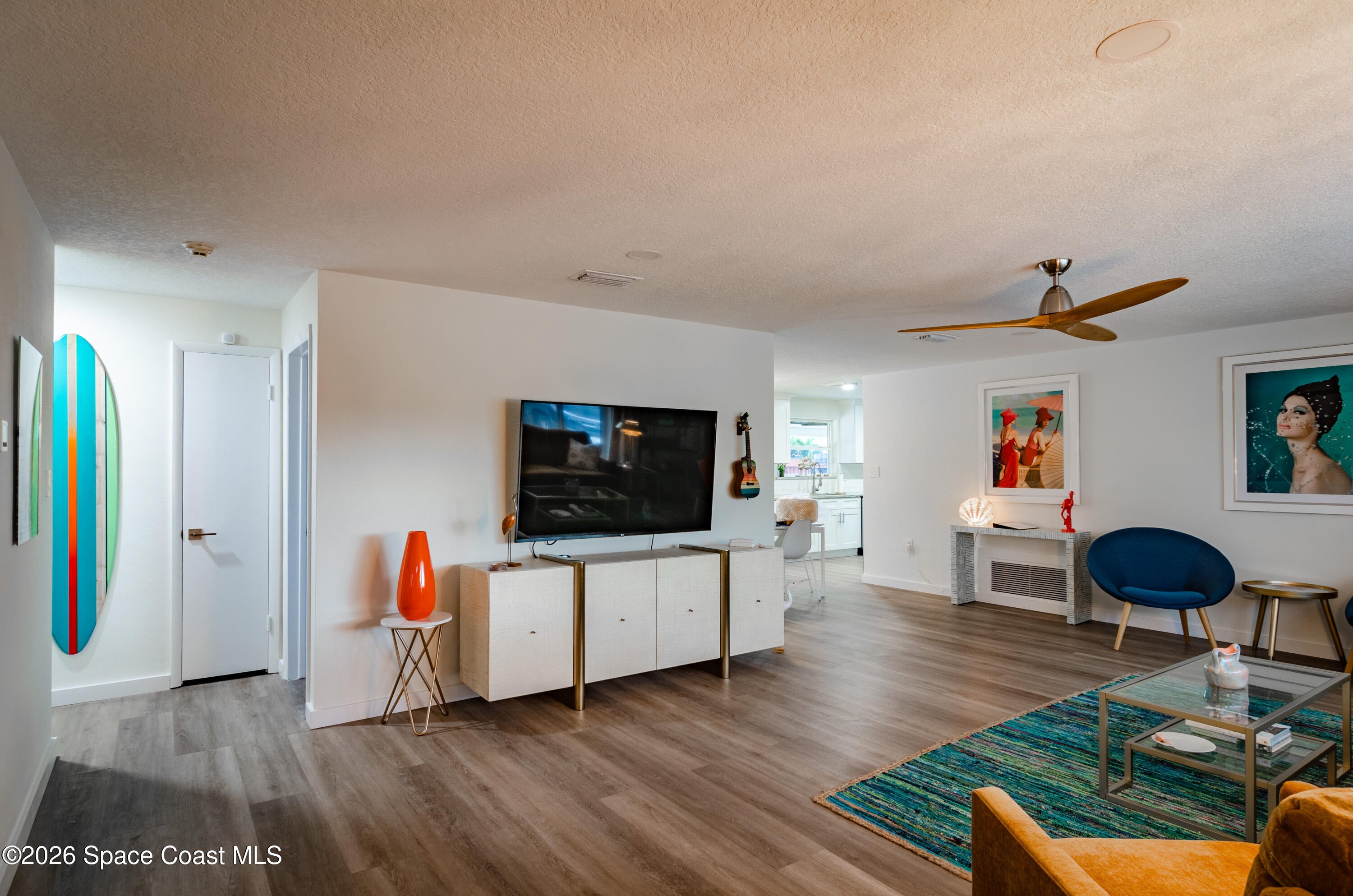 118 Bay Drive N