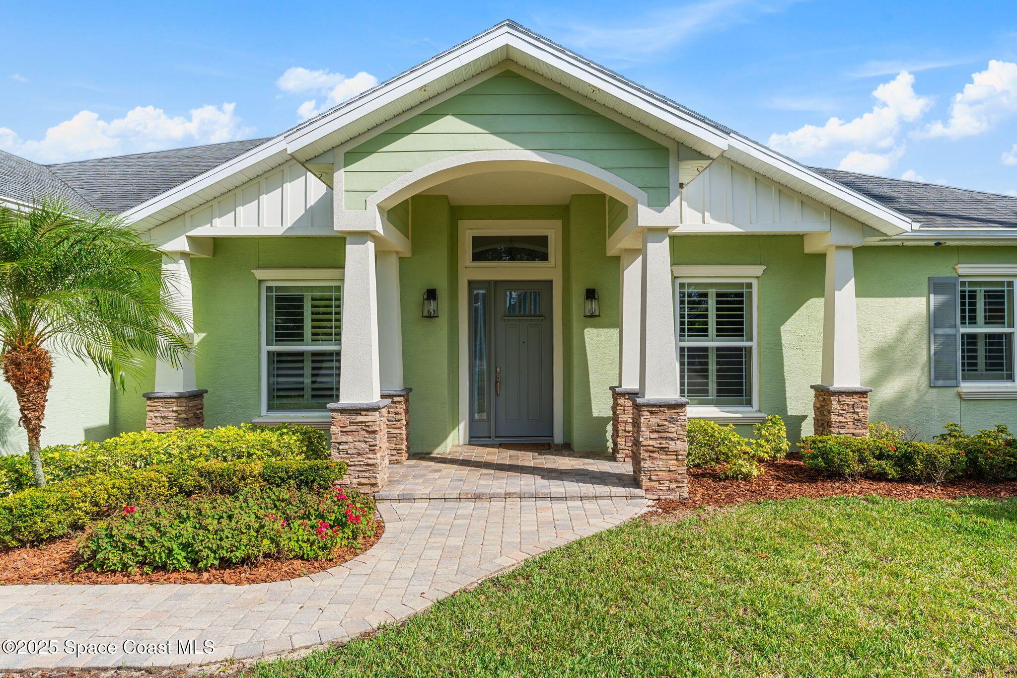 5150 Mallard Lakes Court