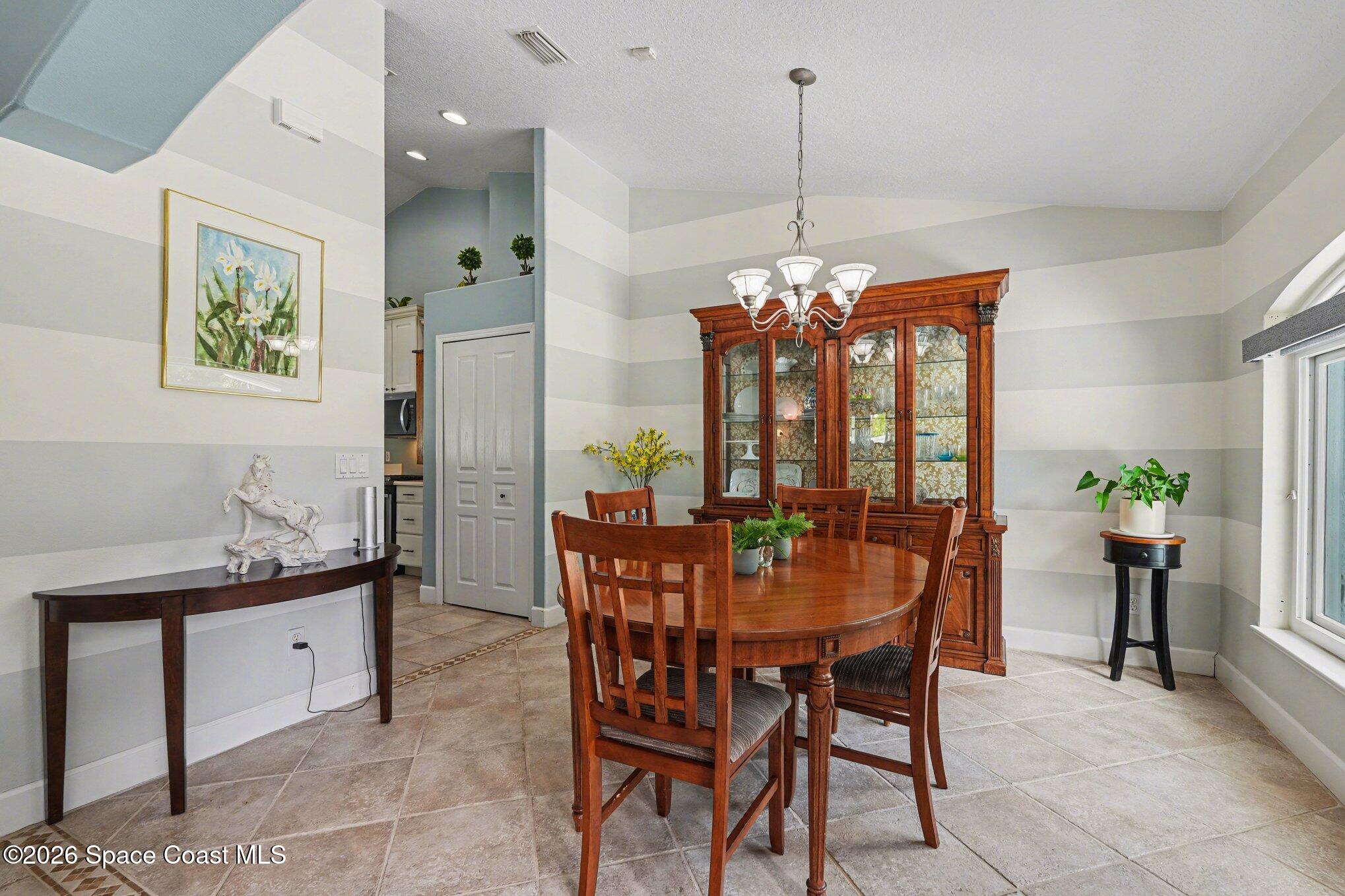 2553 Christopher Drive