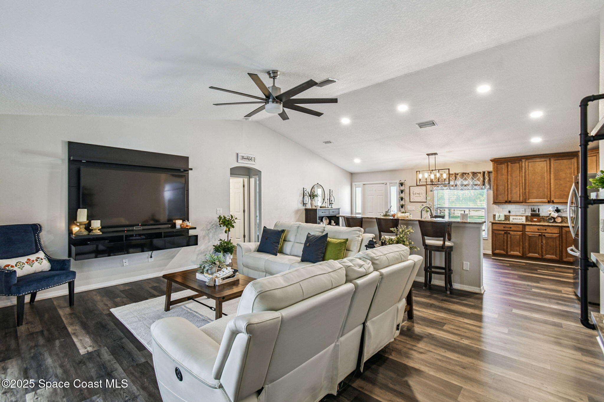 5405 Fan Palm Avenue