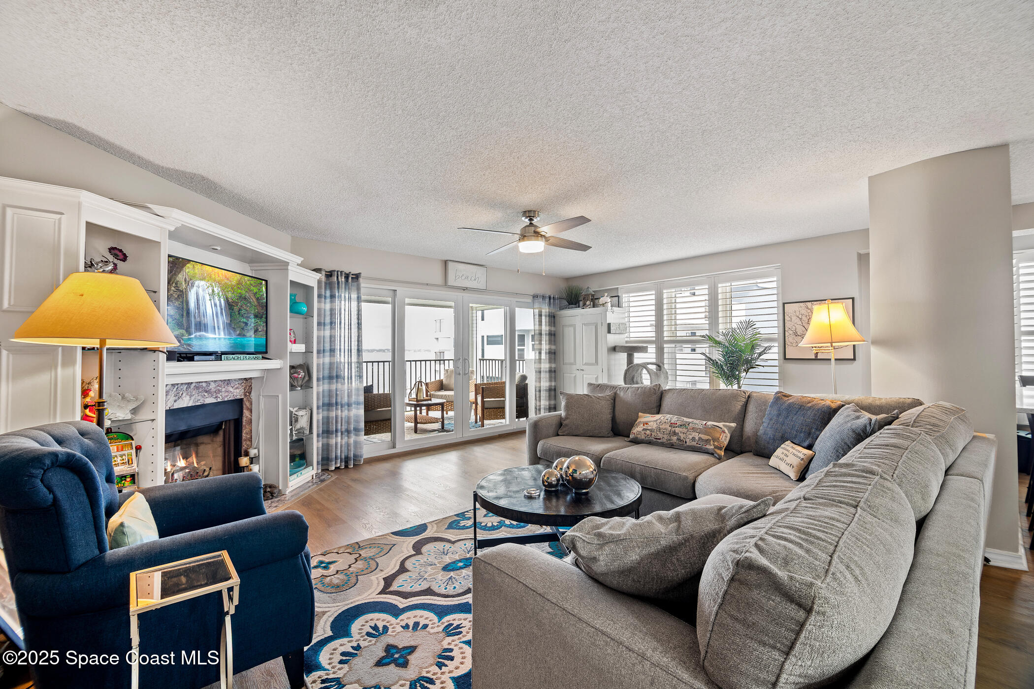215 Ballyshannon Street C402