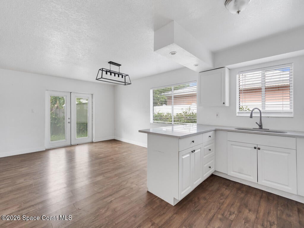 135 S Kenneth Court