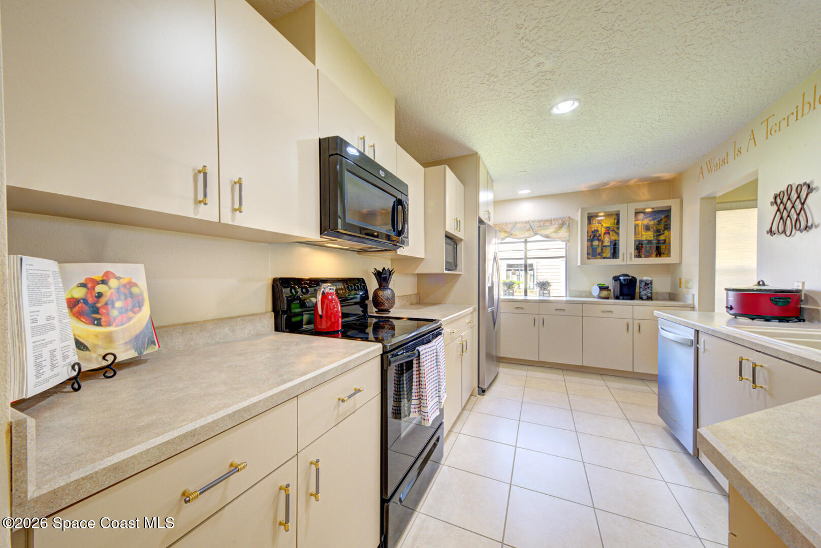 822 Ridge Lake Drive