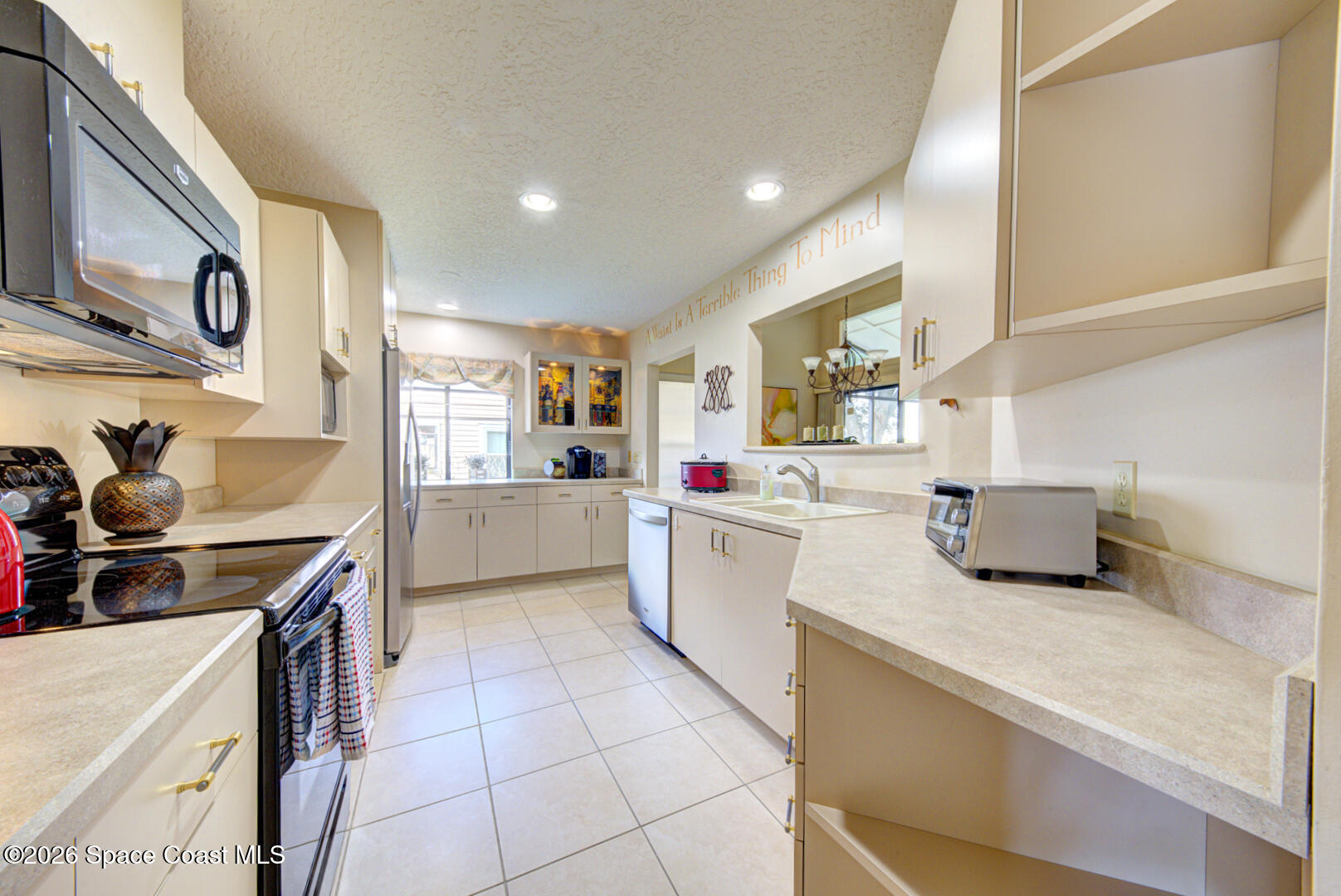 822 Ridge Lake Drive