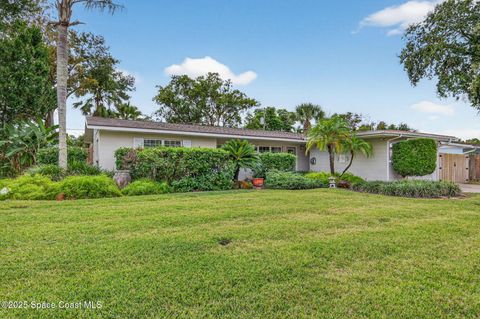 Photo of 17 Rosevere Way, Melbourne, FL 32901 (MLS # 1064218)