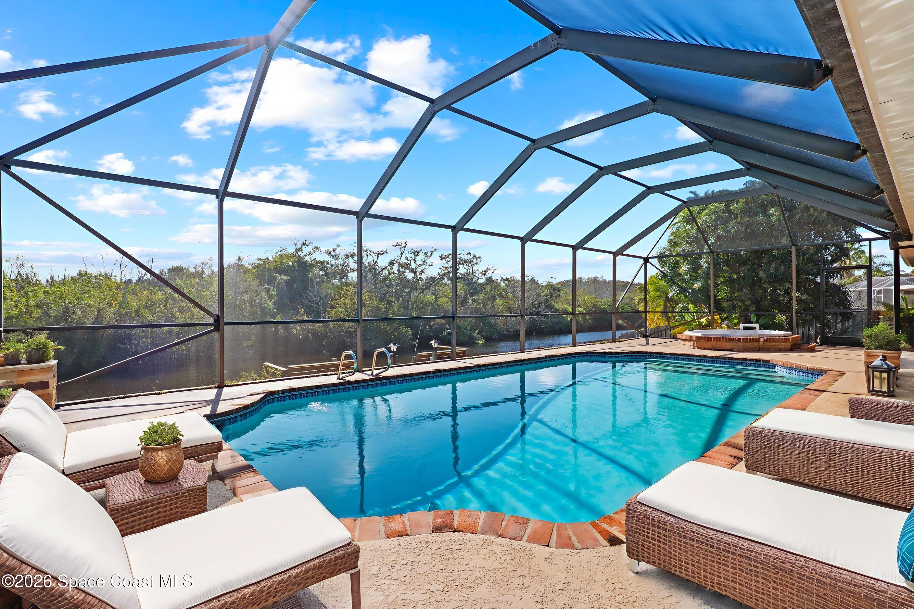 835 Sunswept Road NE