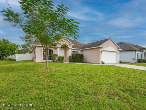 A home in Port St Lucie