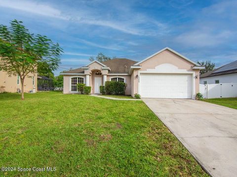 A home in Port St Lucie