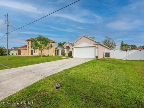 A home in Port St Lucie