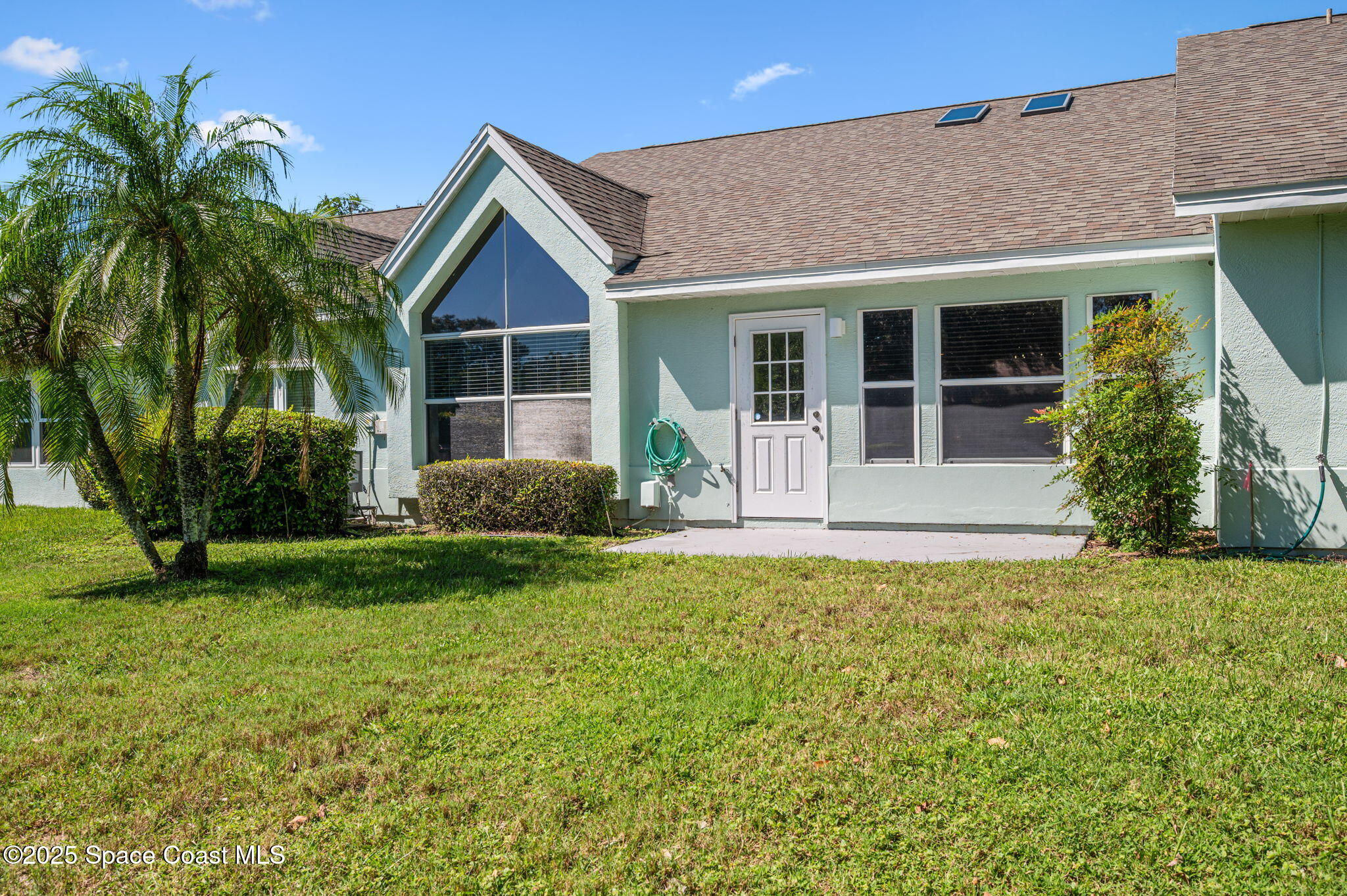 711 Kenwood Circle
