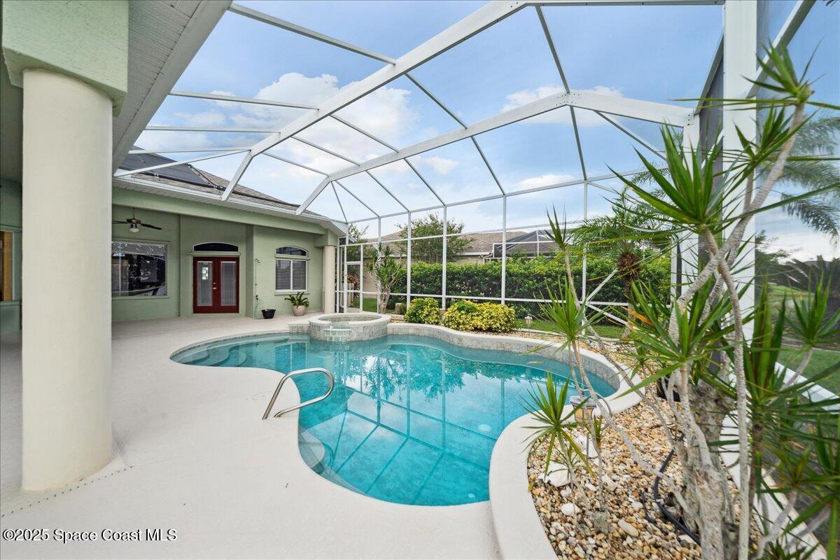 827 Thrasher Drive