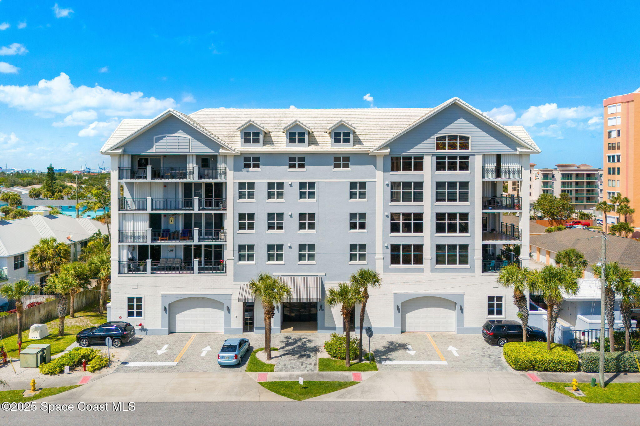 410 Hayes Avenue 203