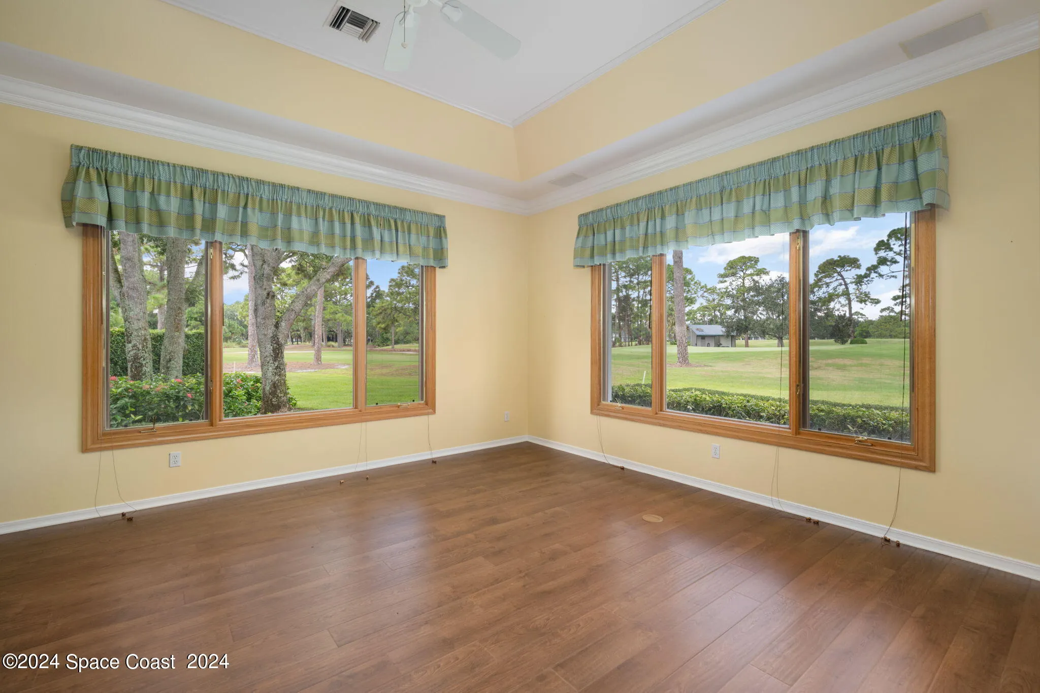 Vero Beach, Florida 32962, United States, 3 Bedrooms Bedrooms, ,3 BathroomsBathrooms,Residential,Pending,43606