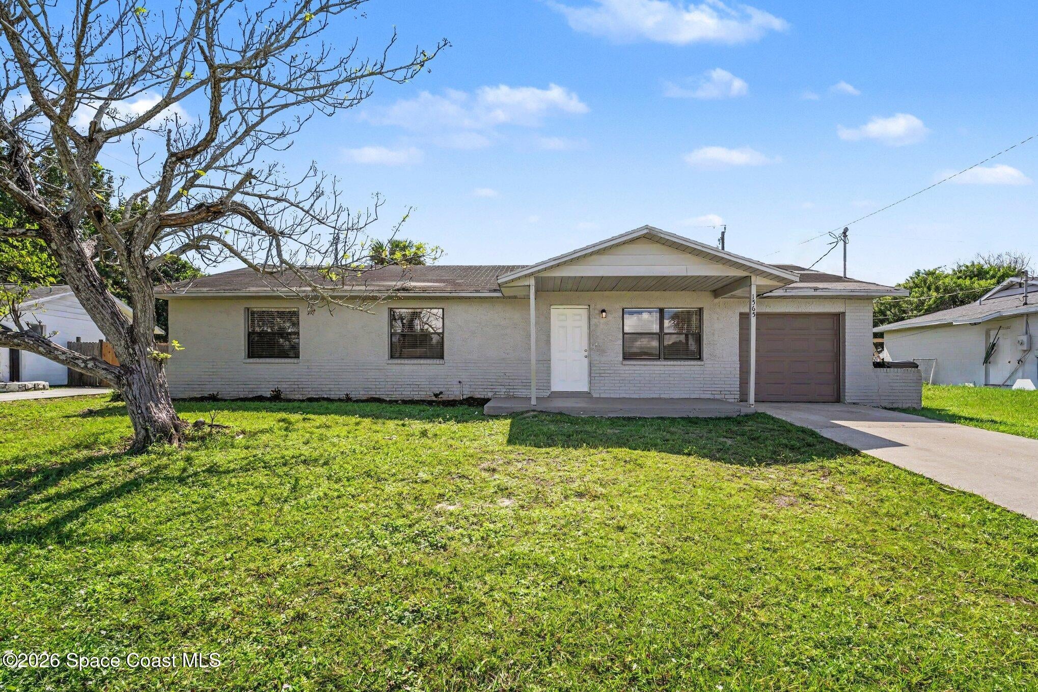 1565 Country Club Boulevard