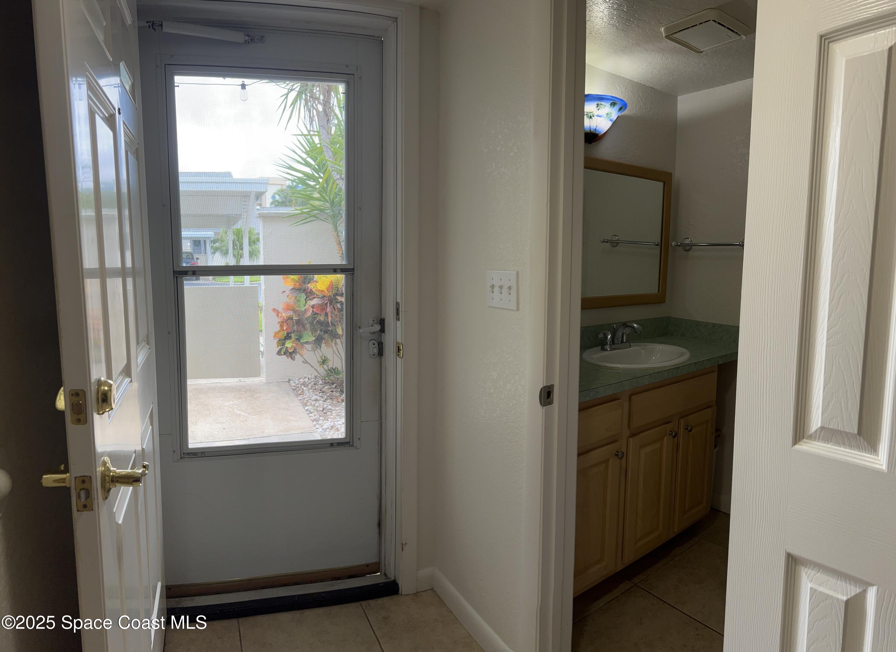 142 Palmetto Avenue 9-2