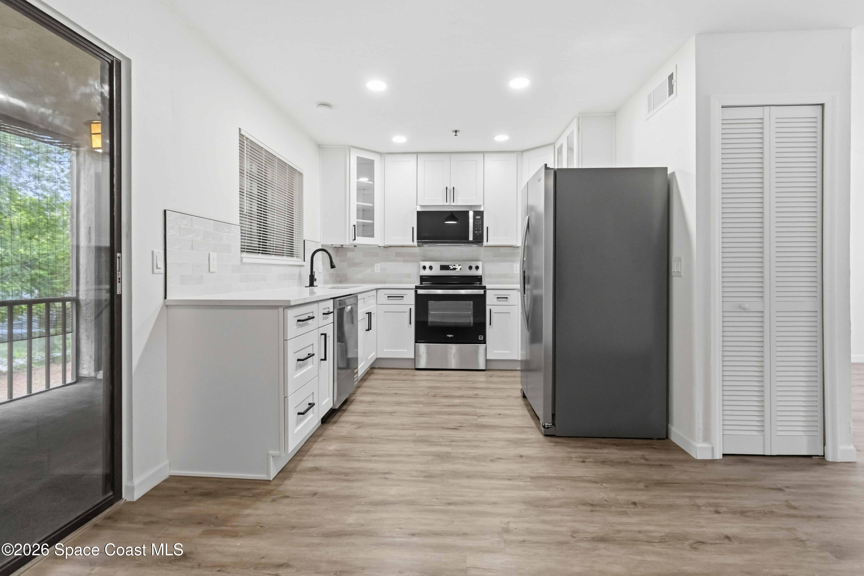 7821 Maplewood Drive 403