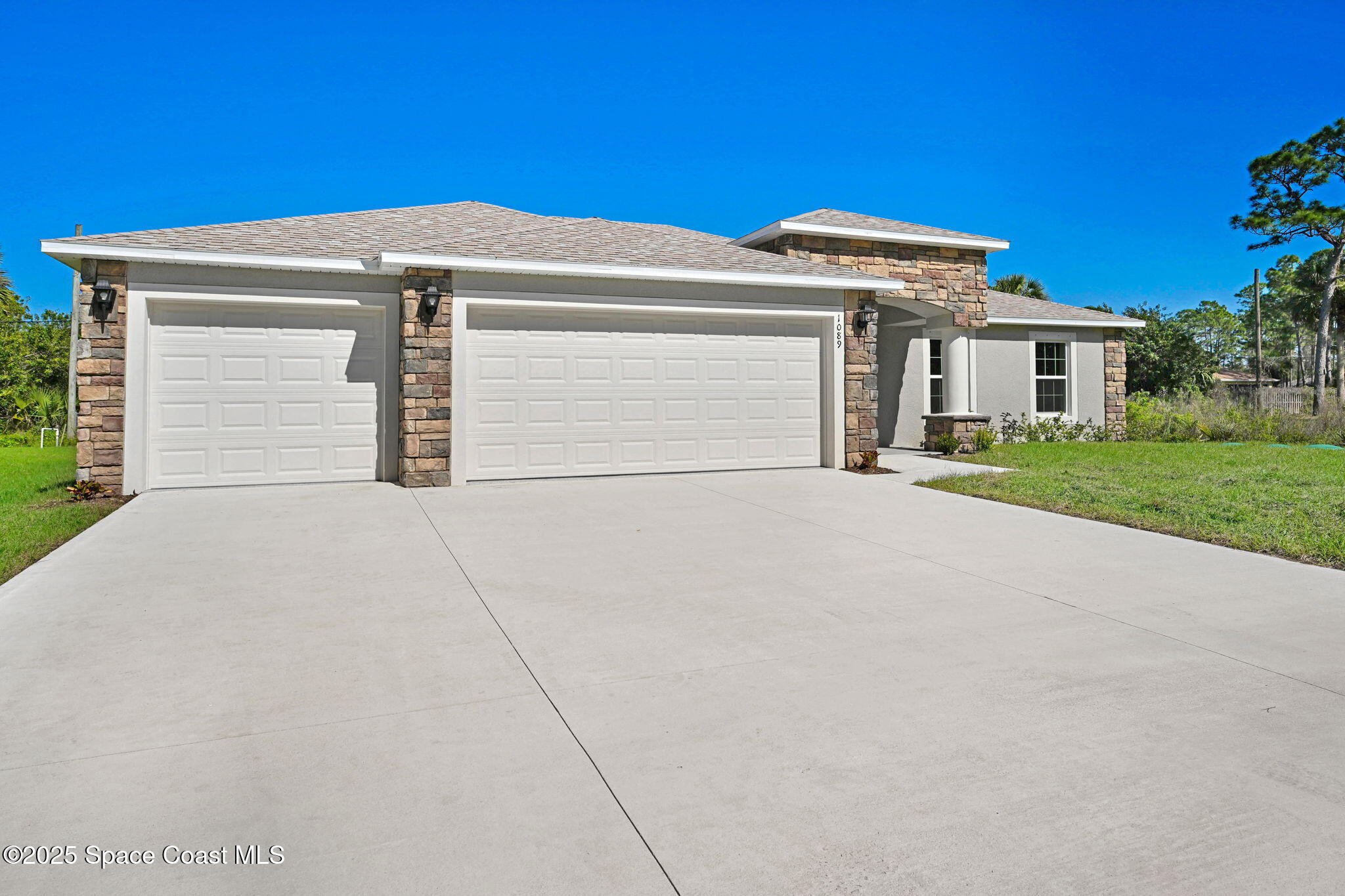 1089 Savery Road