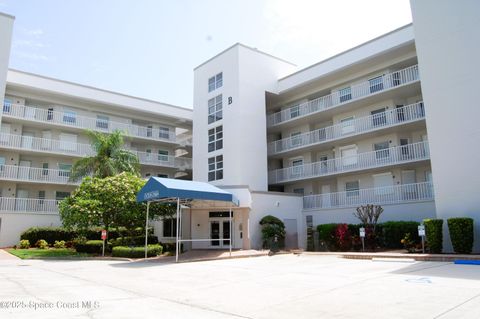 8700 Ridgewood Avenue Ph2b Cape Canaveral FL 32920
