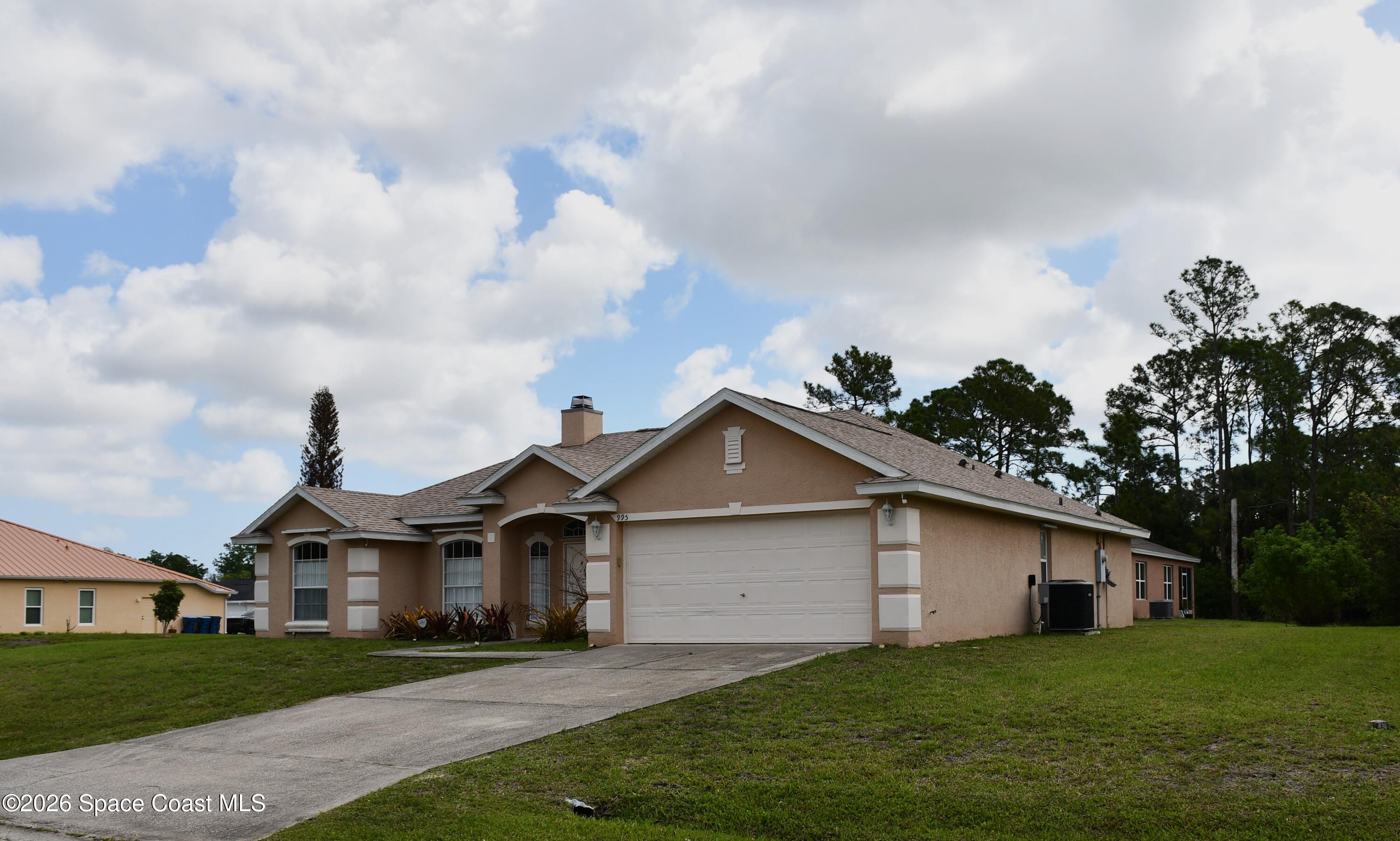 995 Black Coral Avenue NW