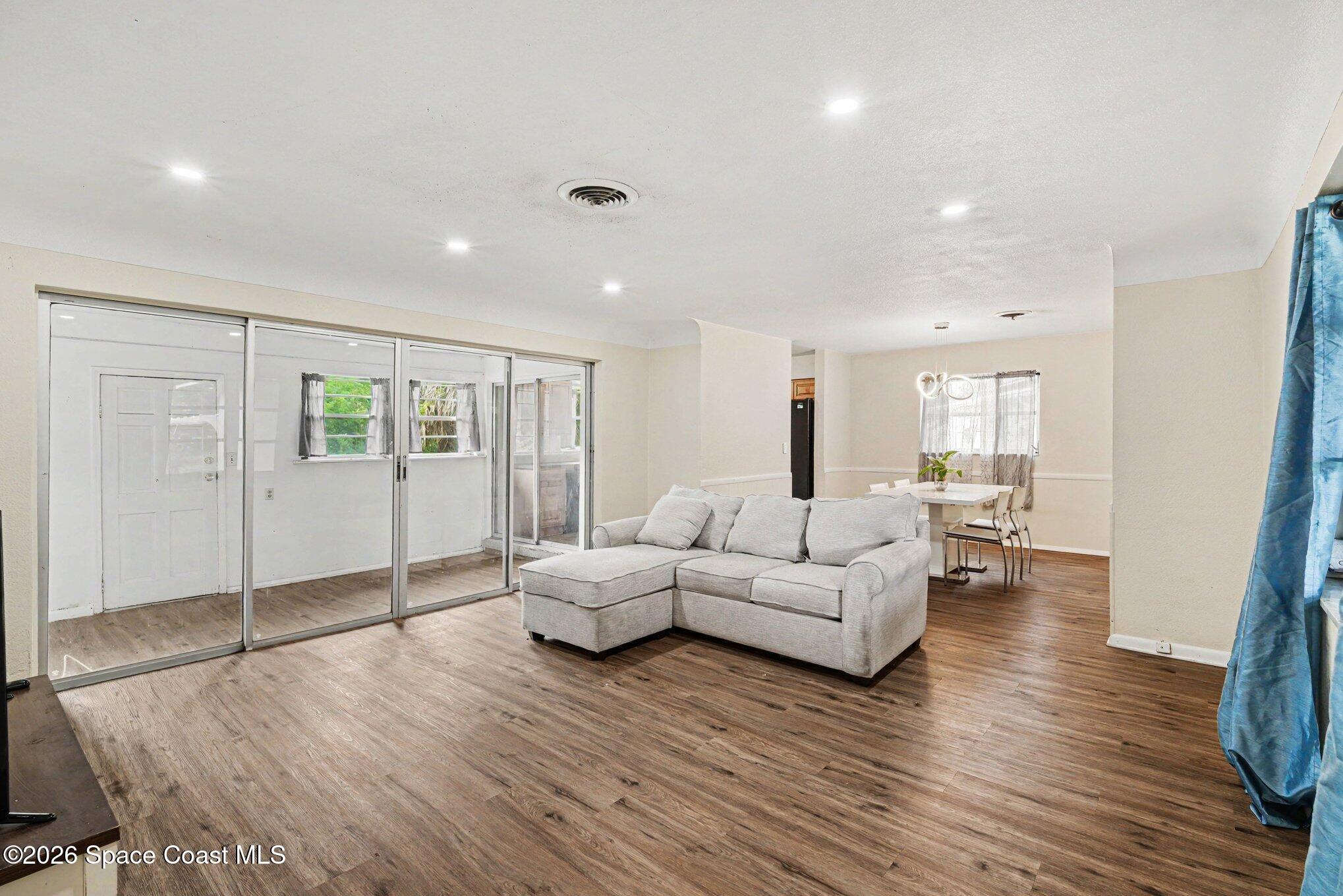 2425 Heritage Drive