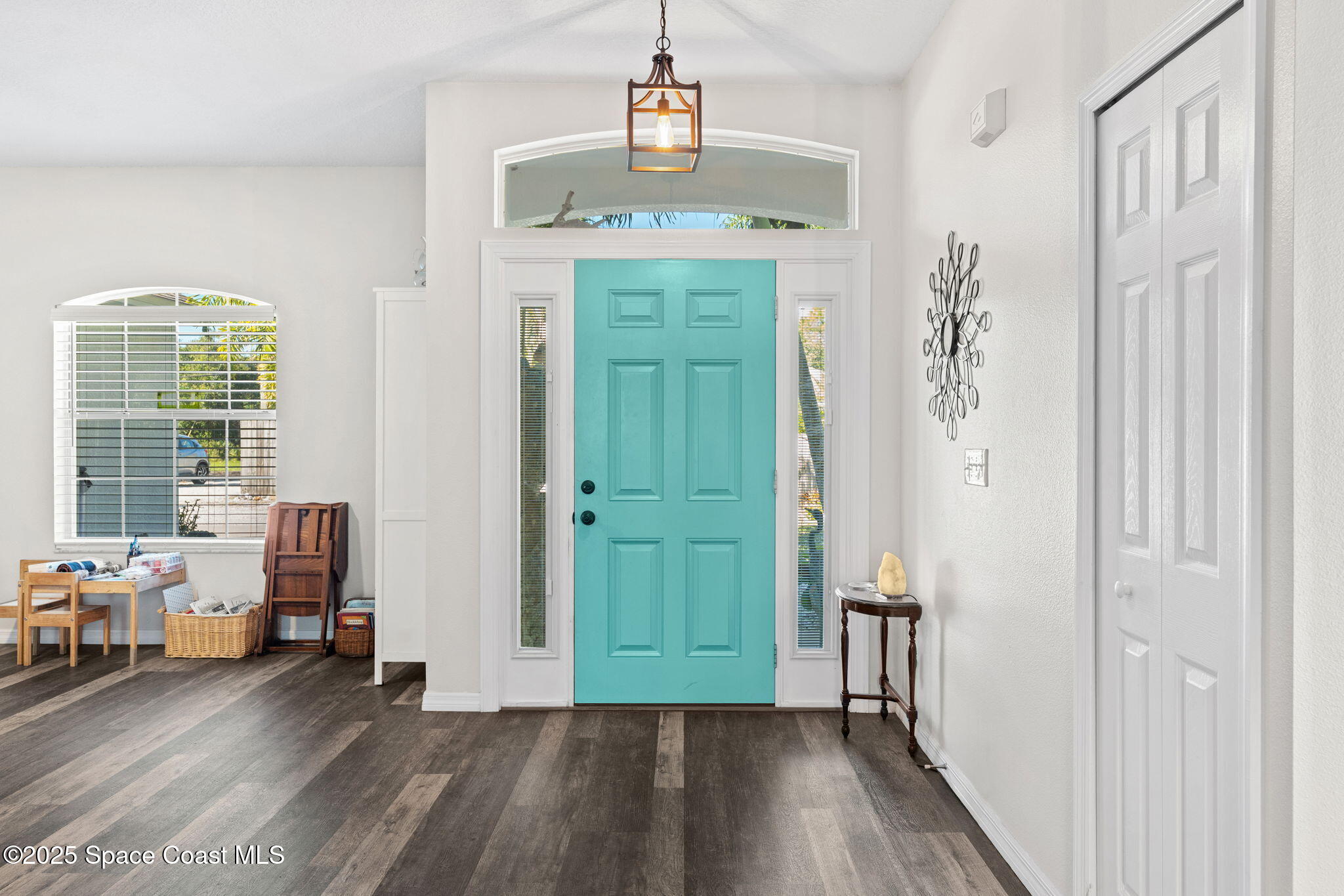 1564 S Tropical Trail