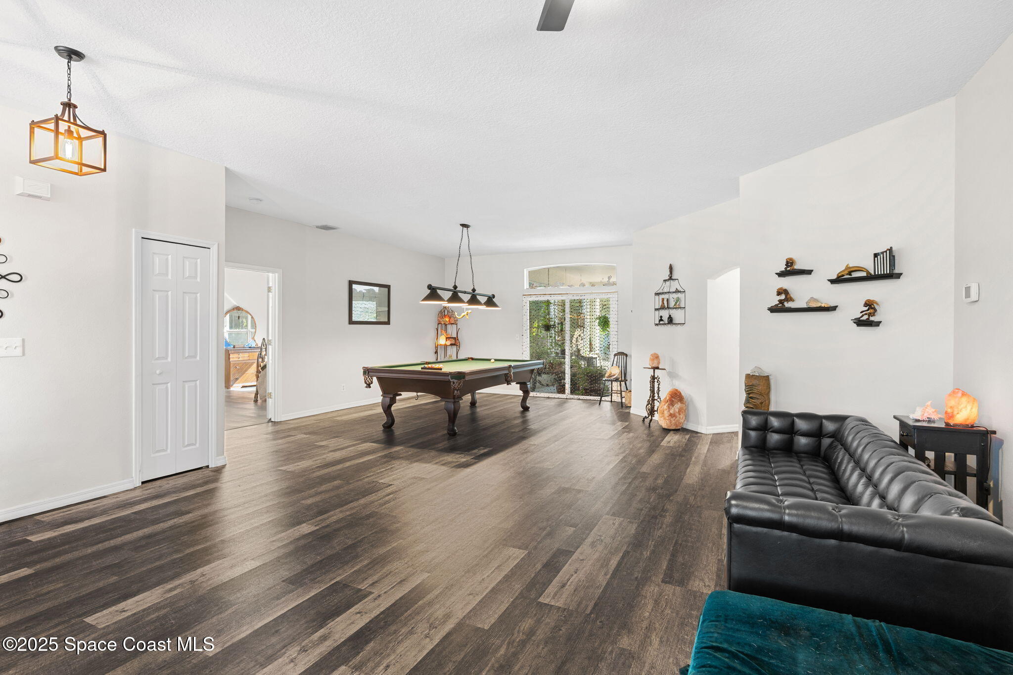 1564 S Tropical Trail