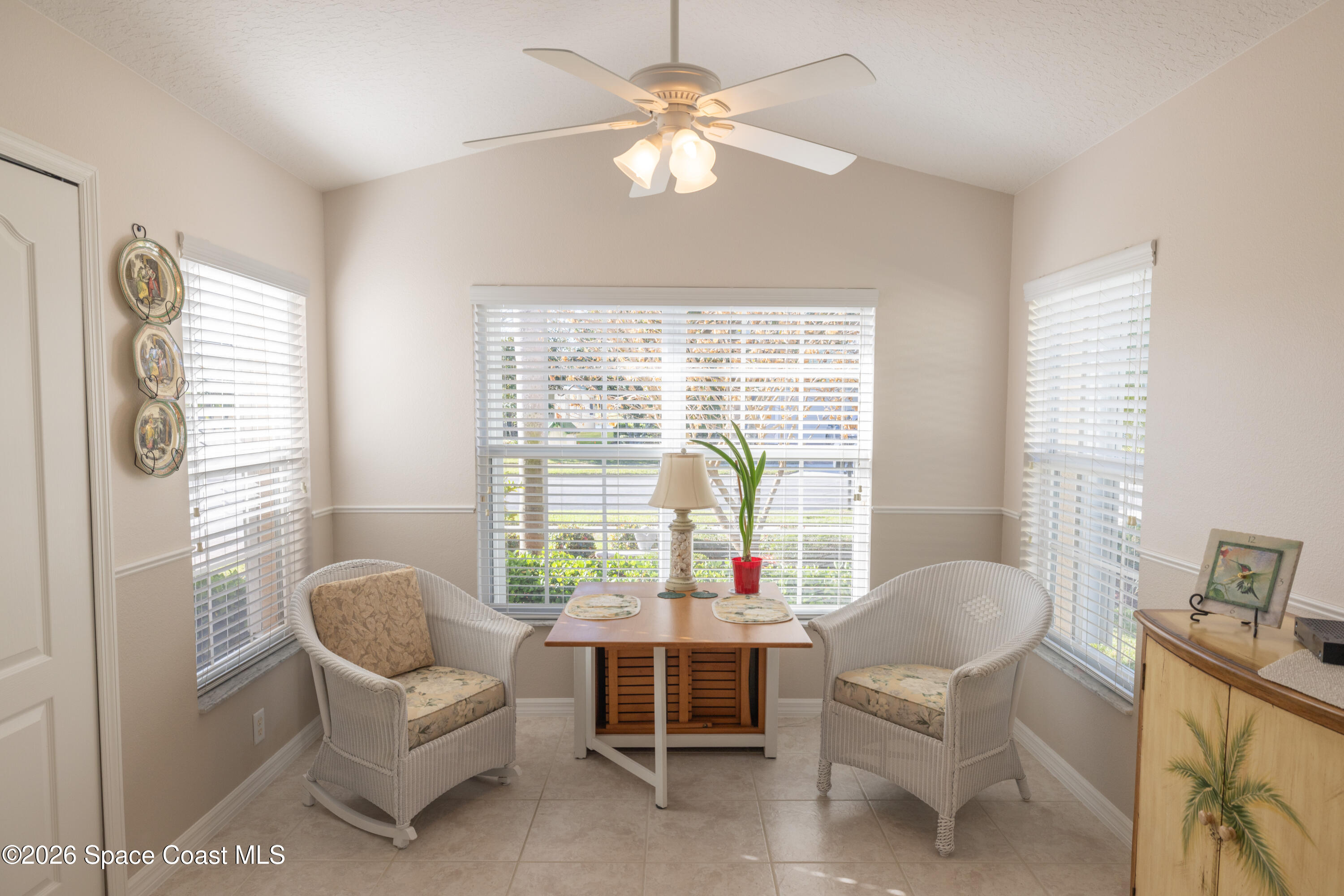 1041 Indian Oaks Drive