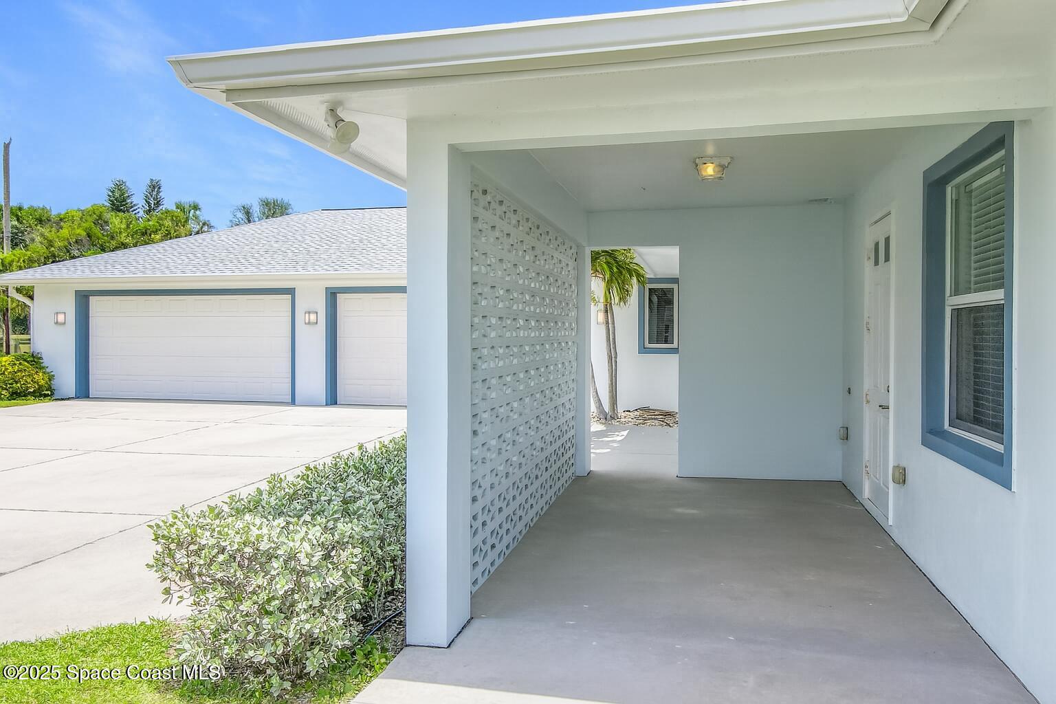 9860 Riverview Drive