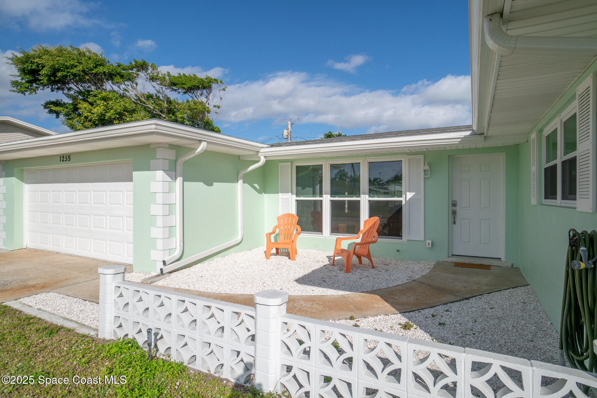 1255 Seminole Drive