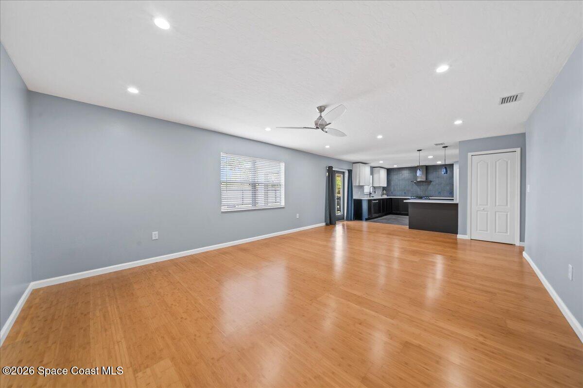 401 Filbert Avenue NE