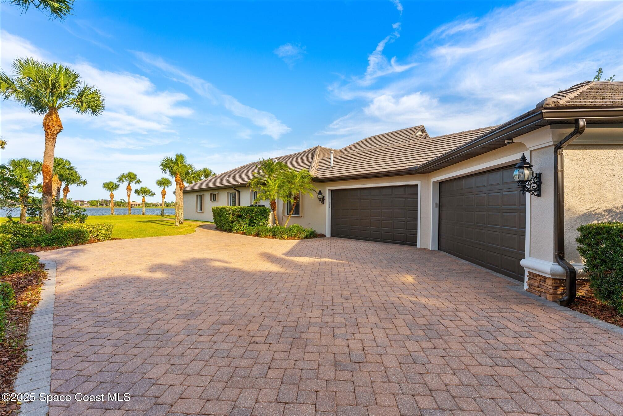3233 Bellwind Circle