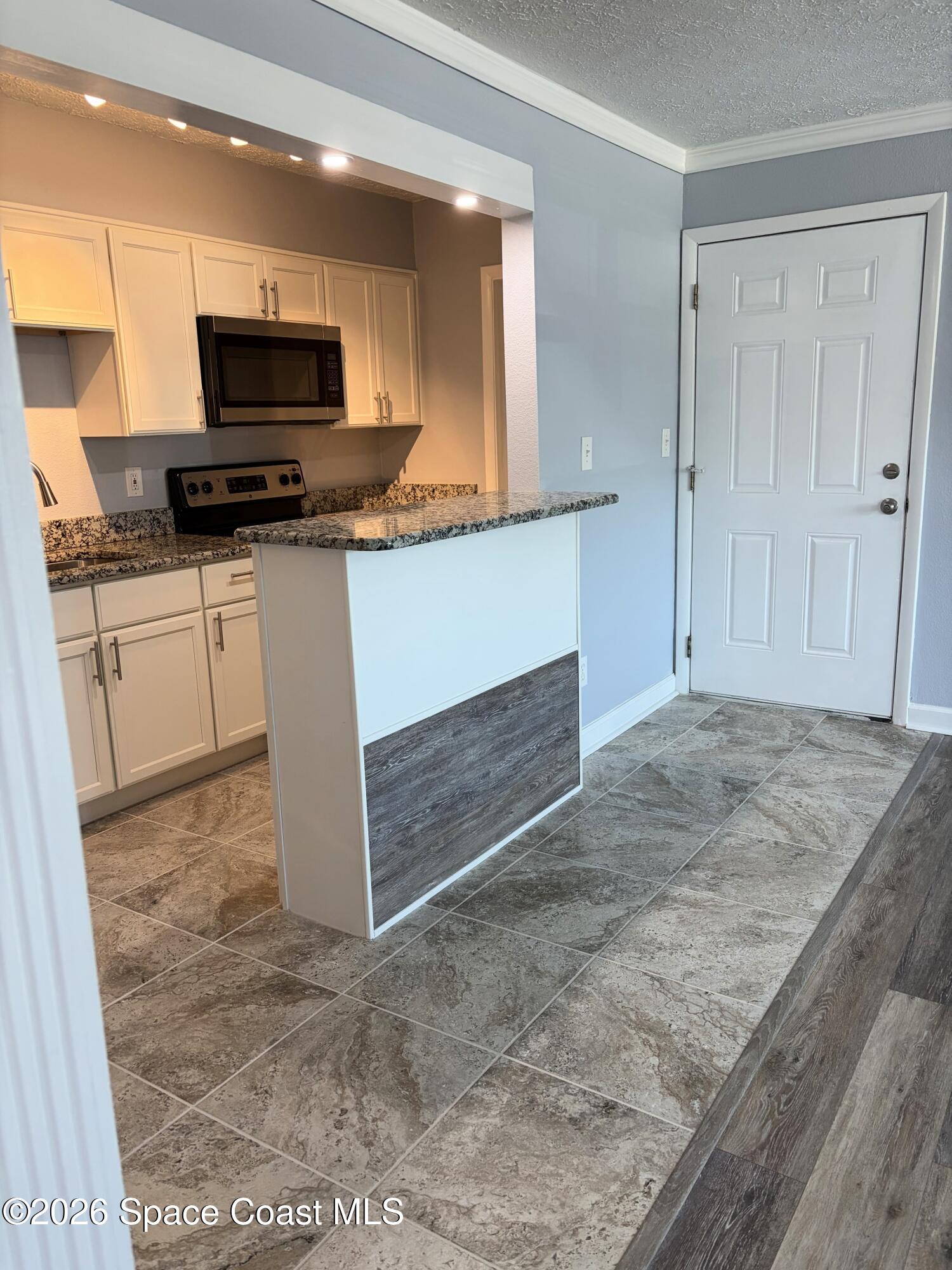 302 Lincoln Avenue 7