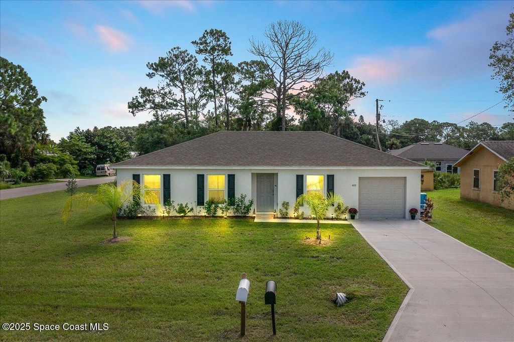 Photo of 499 Grenadier Avenue NW, Palm Bay, FL 32907 (MLS # 1056350)