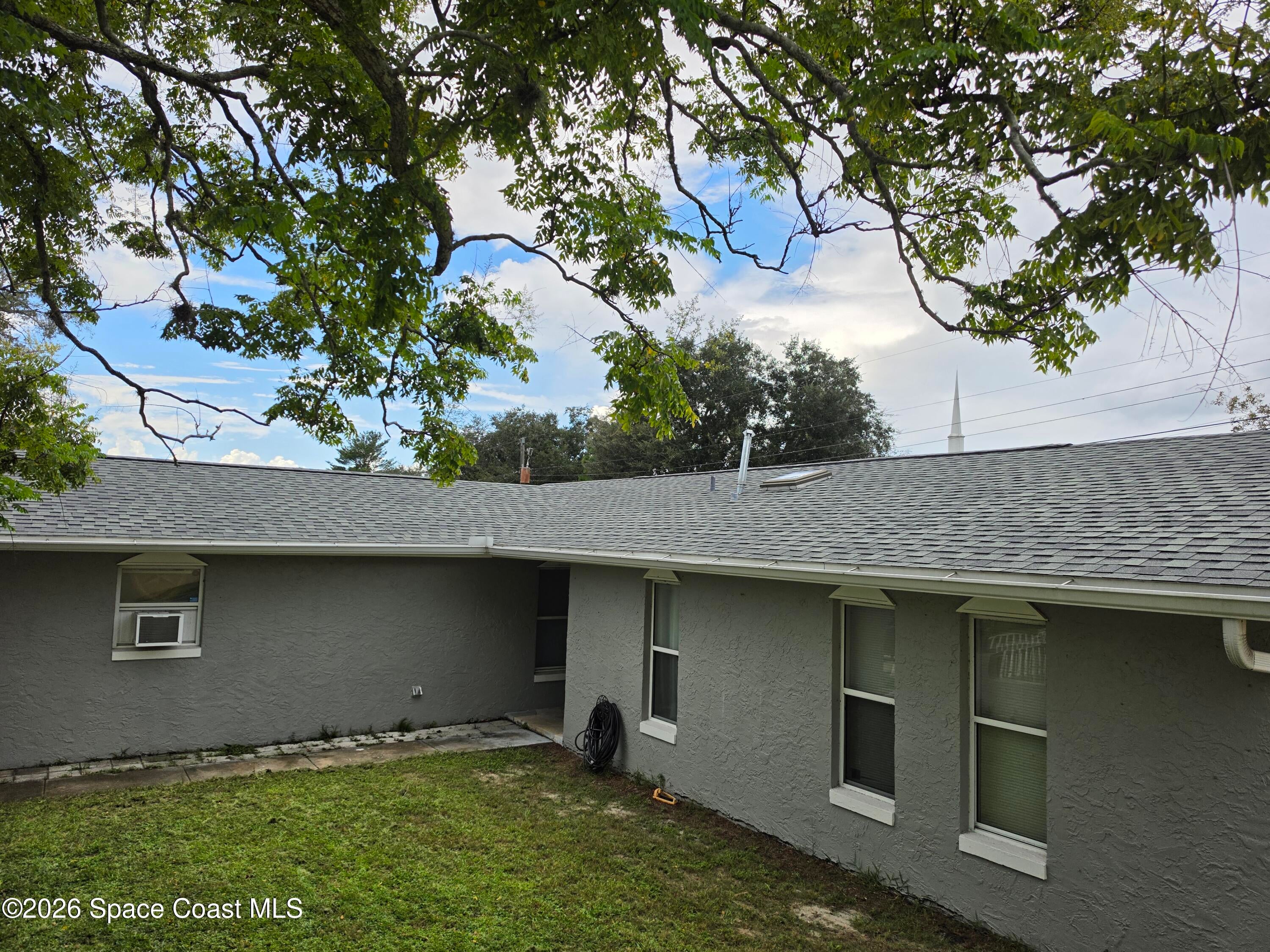 4020 Eola Avenue